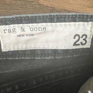 Cate midrise ankle skinny size 23